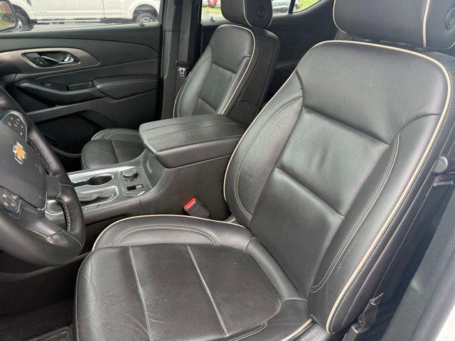 used 2023 Chevrolet Traverse car, priced at $37,000