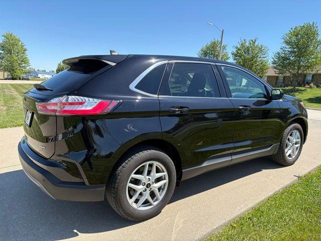 used 2024 Ford Edge car, priced at $33,000
