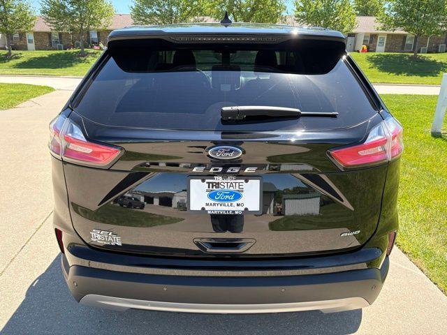 used 2024 Ford Edge car, priced at $33,000