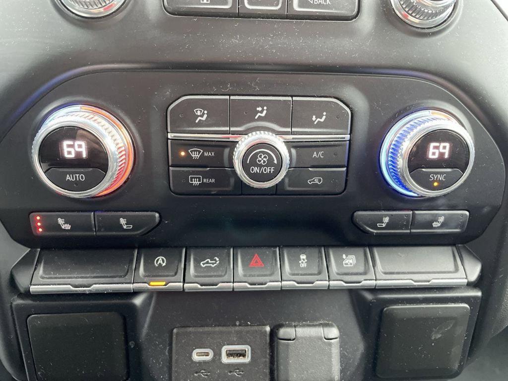 used 2021 GMC Sierra 1500 car, priced at $32,900