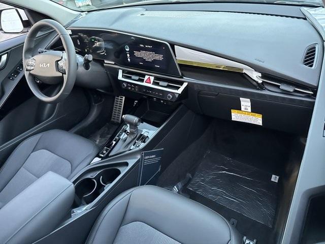 new 2025 Kia Niro car, priced at $30,990