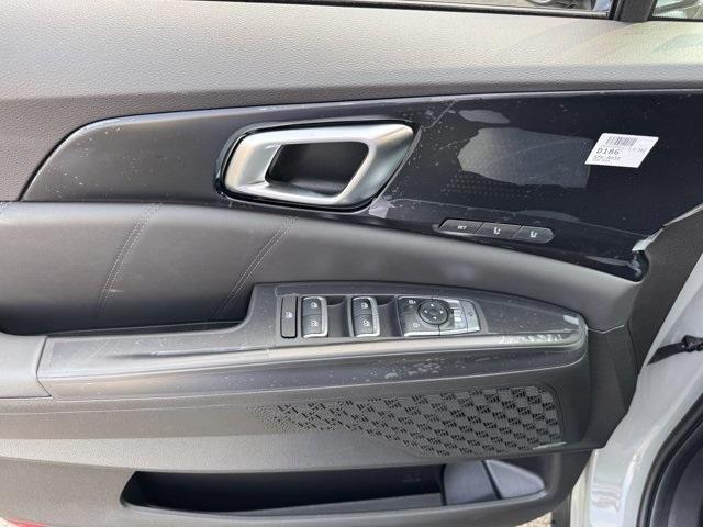 new 2026 Kia Carnival Hybrid car, priced at $55,285