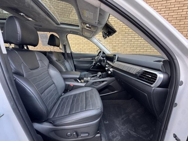 used 2024 Kia Telluride car, priced at $32,991