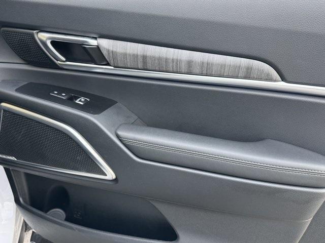 used 2024 Kia Telluride car, priced at $32,991