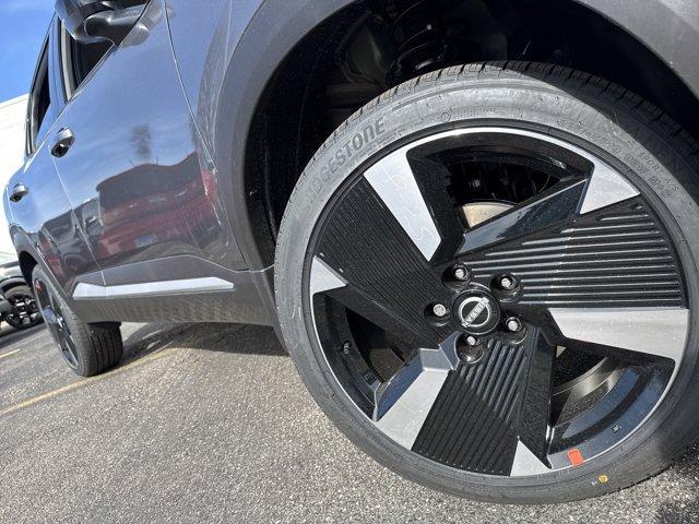 new 2025 Nissan Kicks car, priced at $22,219