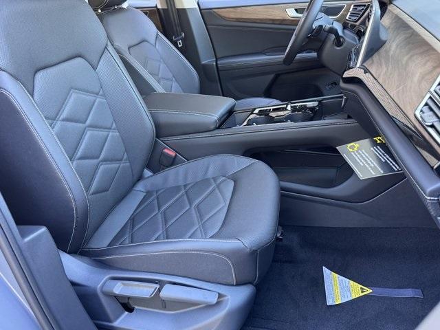 new 2026 Volkswagen Atlas car, priced at $43,617