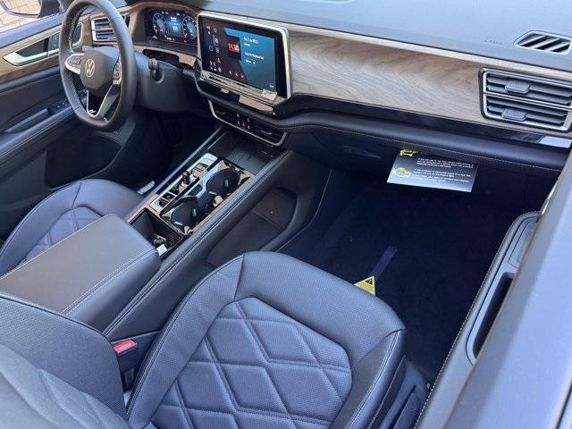 new 2026 Volkswagen Atlas car, priced at $43,617
