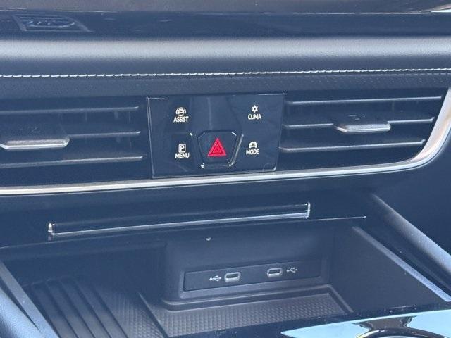 new 2026 Volkswagen Atlas car, priced at $43,617