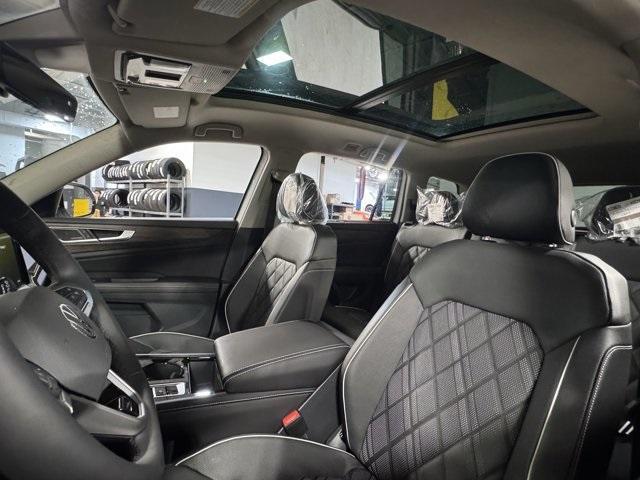 new 2026 Volkswagen Atlas car, priced at $51,641