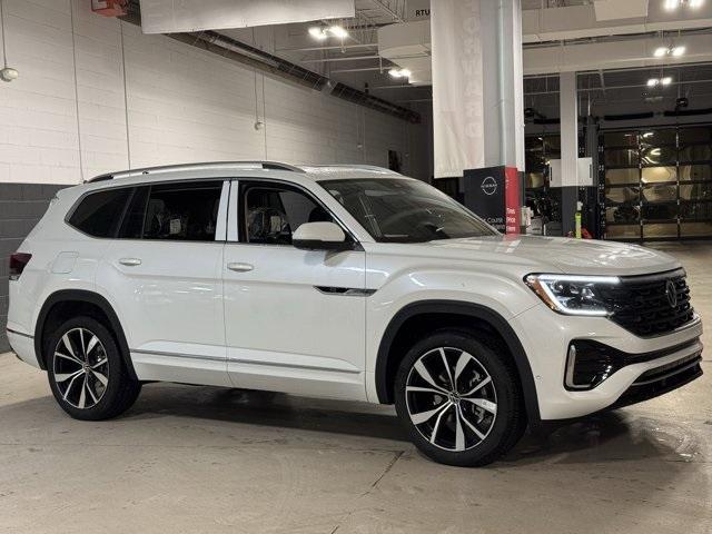 new 2026 Volkswagen Atlas car, priced at $51,641