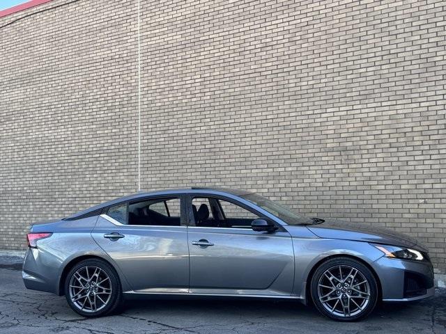 used 2023 Nissan Altima car, priced at $25,491