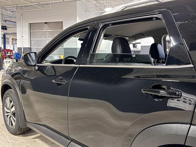 new 2025 Nissan Pathfinder car, priced at $35,515