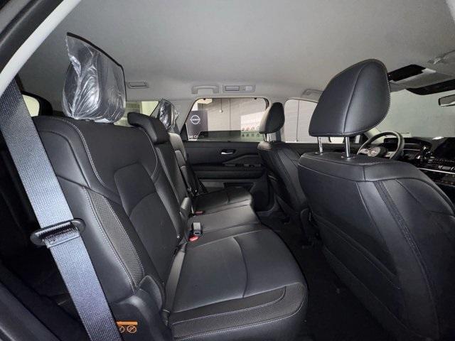 new 2025 Nissan Pathfinder car, priced at $35,515