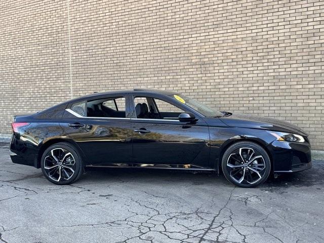 used 2023 Nissan Altima car, priced at $23,491