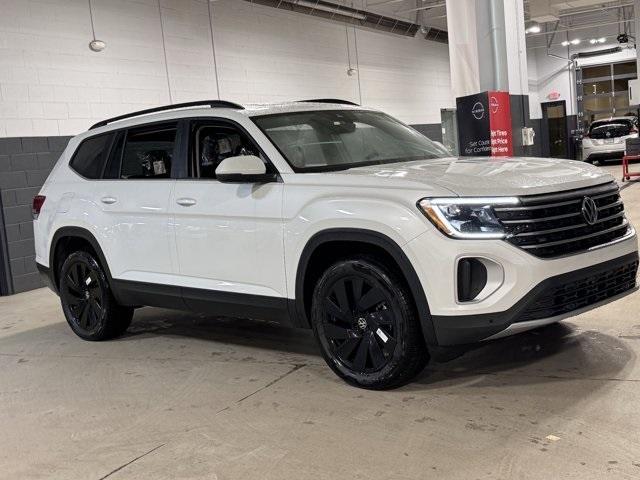 new 2026 Volkswagen Atlas car, priced at $45,287