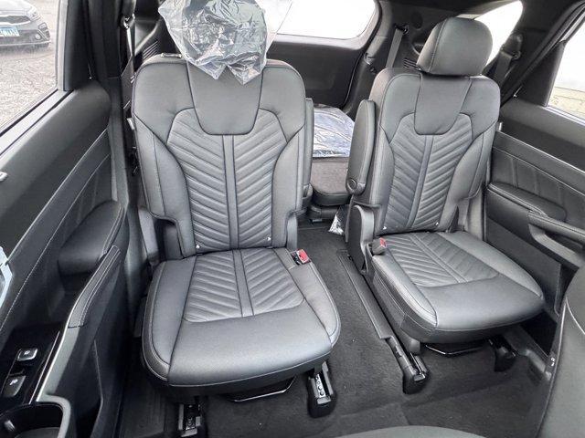 new 2025 Kia Sorento car, priced at $42,560