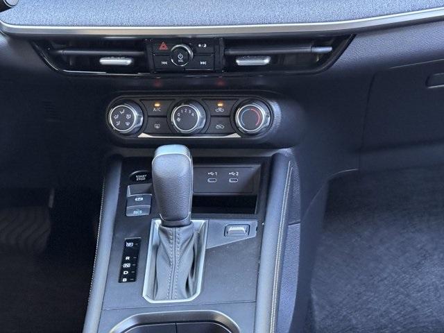 new 2025 Nissan Kicks car