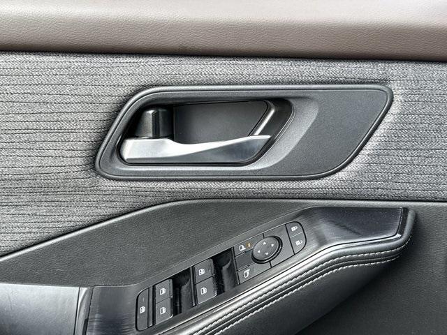 used 2023 Nissan Rogue car, priced at $18,891