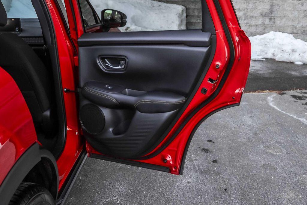 used 2025 Honda HR-V car, priced at $27,500