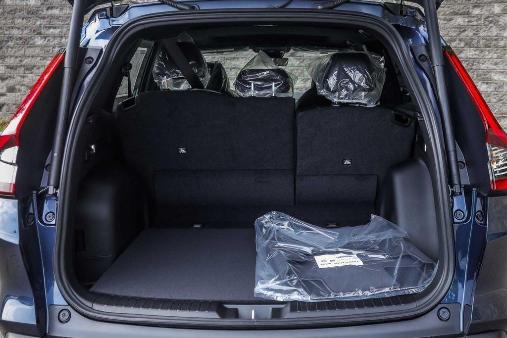 new 2026 Honda CR-V Hybrid car, priced at $40,675