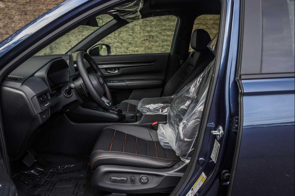 new 2026 Honda CR-V Hybrid car, priced at $40,675