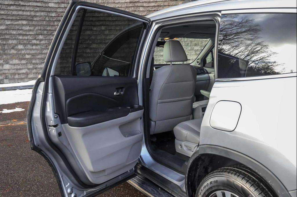 used 2016 Honda Pilot car, priced at $18,500