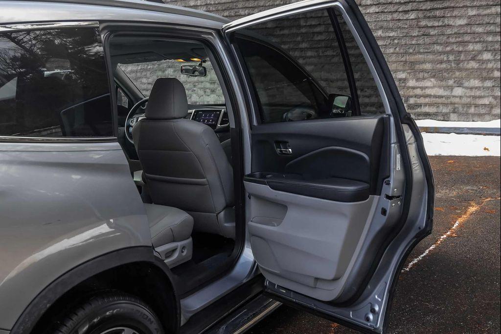 used 2016 Honda Pilot car, priced at $18,500