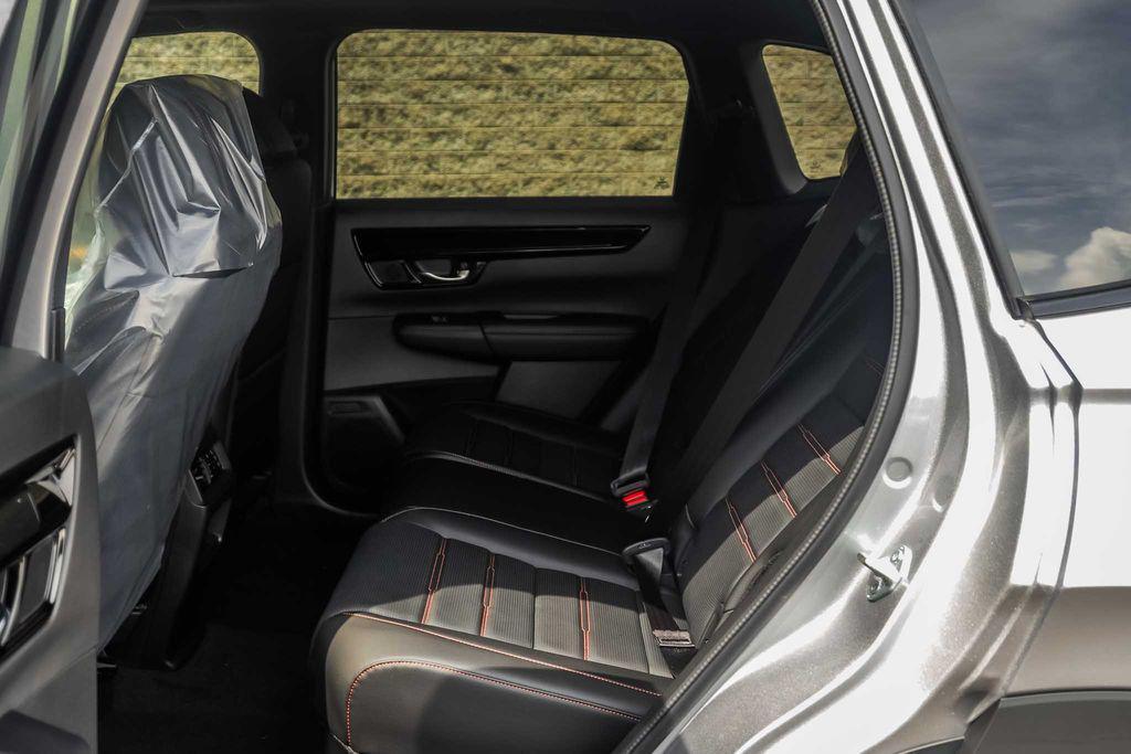 new 2026 Honda CR-V Hybrid car, priced at $43,899