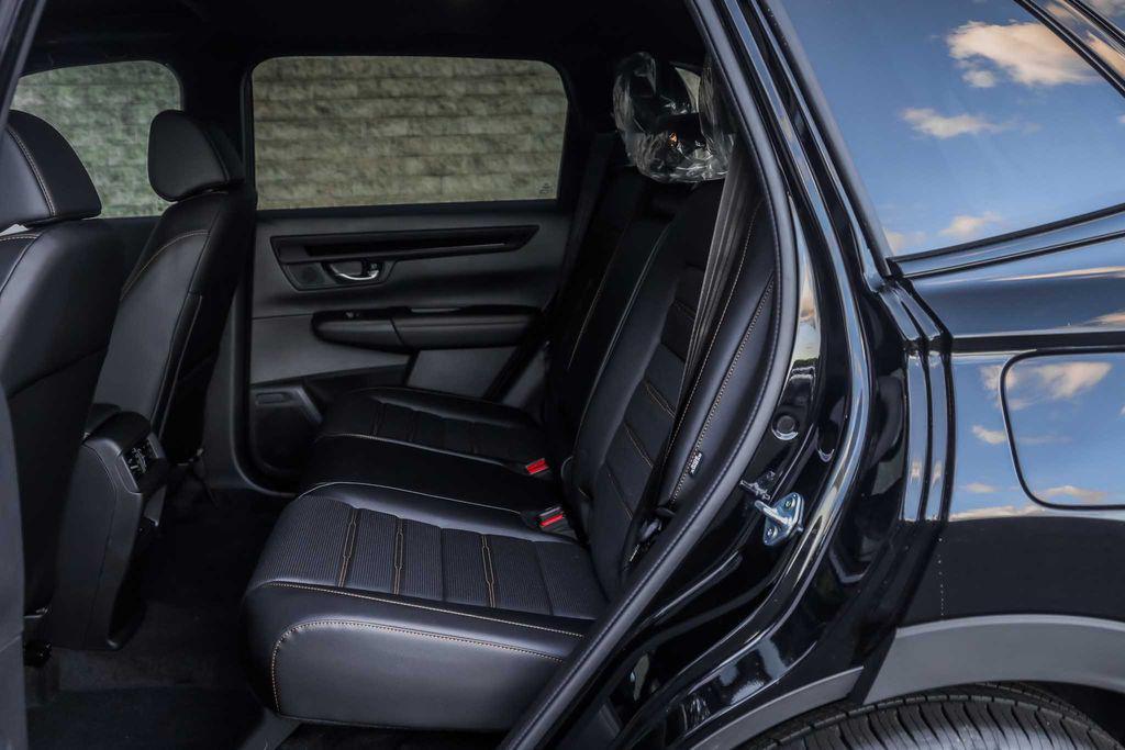 new 2026 Honda CR-V Hybrid car, priced at $40,675