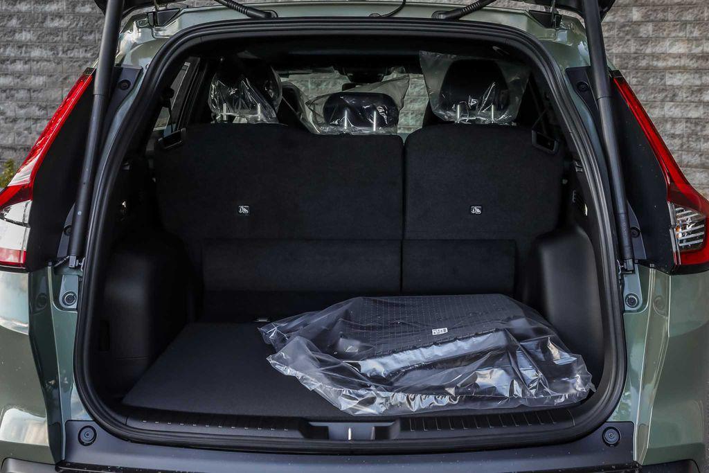 new 2026 Honda CR-V Hybrid car, priced at $39,205