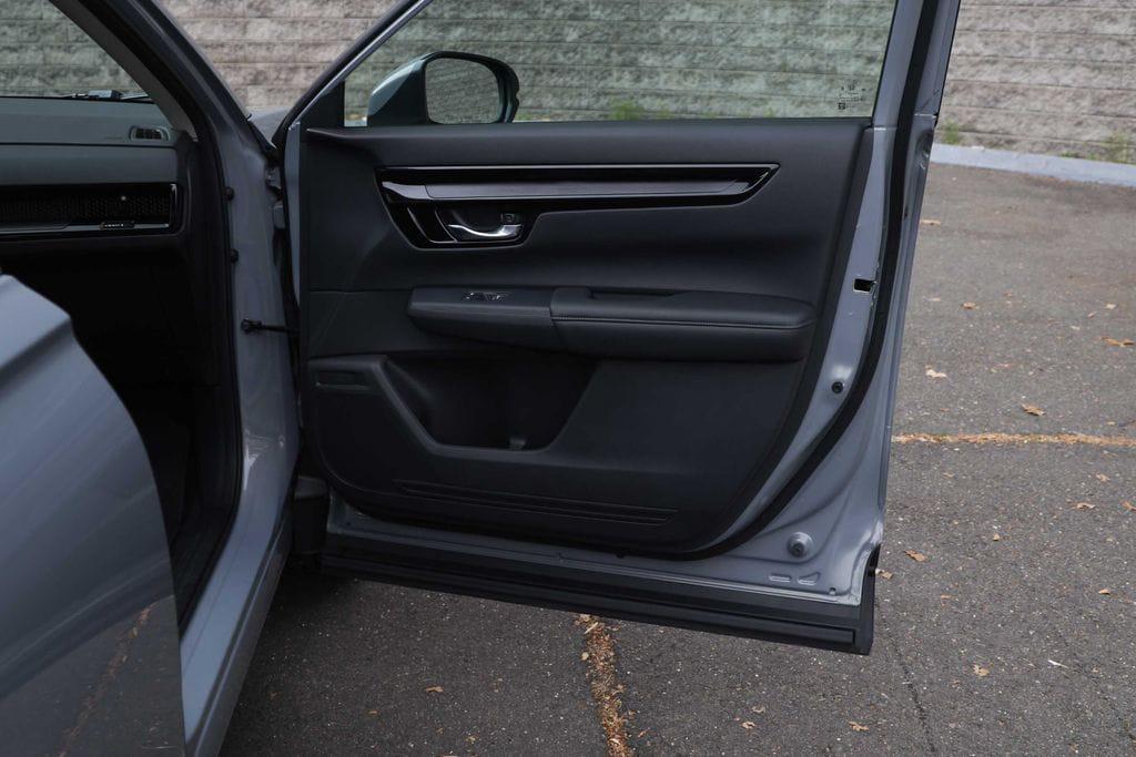 used 2024 Honda CR-V car, priced at $31,900