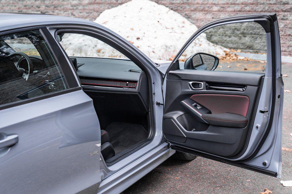 used 2023 Honda Civic Si car, priced at $28,900