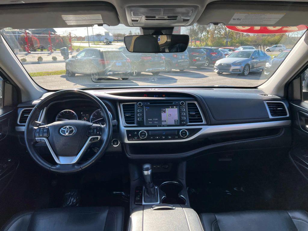 used 2019 Toyota Highlander car, priced at $17,975