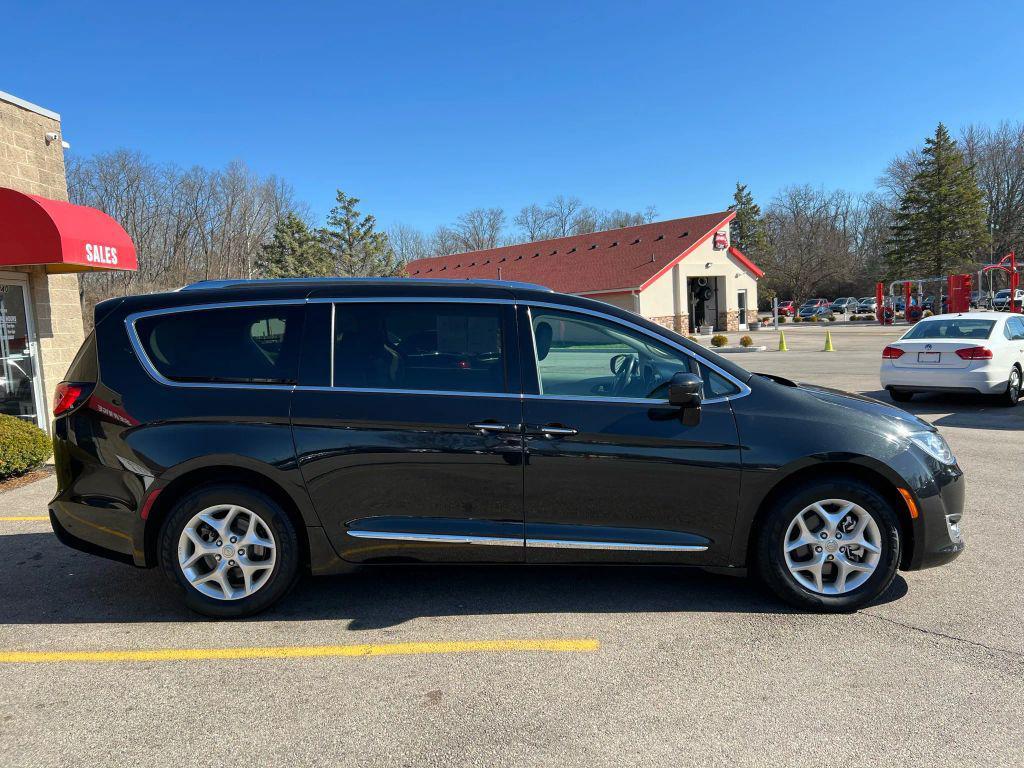 used 2017 Chrysler Pacifica car, priced at $11,975