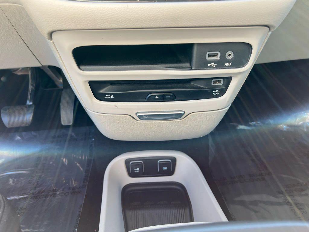 used 2017 Chrysler Pacifica car, priced at $11,975