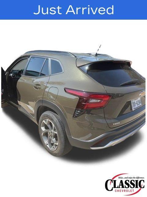 used 2024 Chevrolet Trax car, priced at $20,452