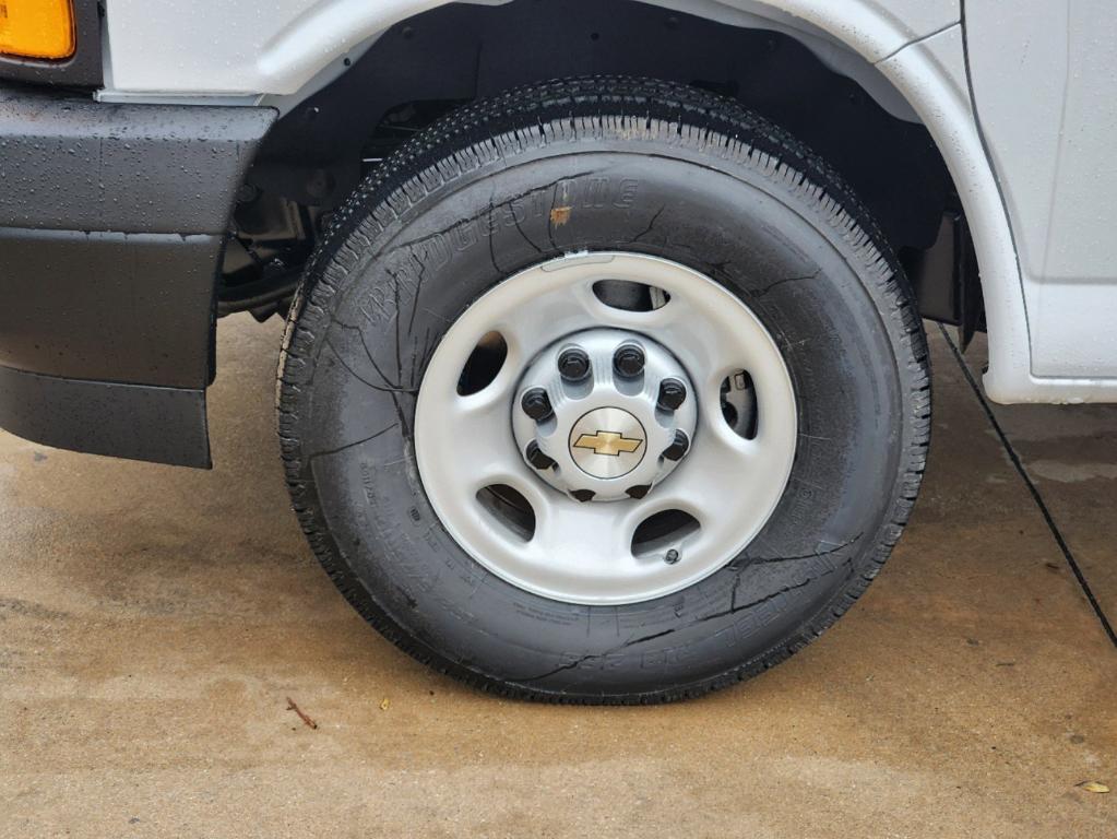 new 2025 Chevrolet Express 2500 car, priced at $46,097