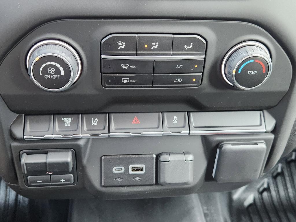 new 2026 Chevrolet Silverado 3500 car, priced at $92,104