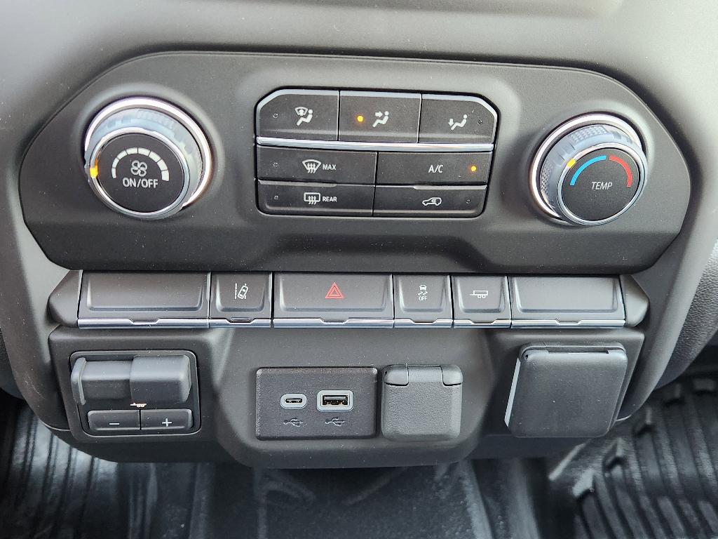 new 2025 Chevrolet Silverado 2500 car, priced at $64,928