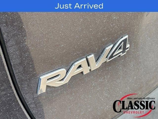 used 2021 Toyota RAV4 car, priced at $25,116