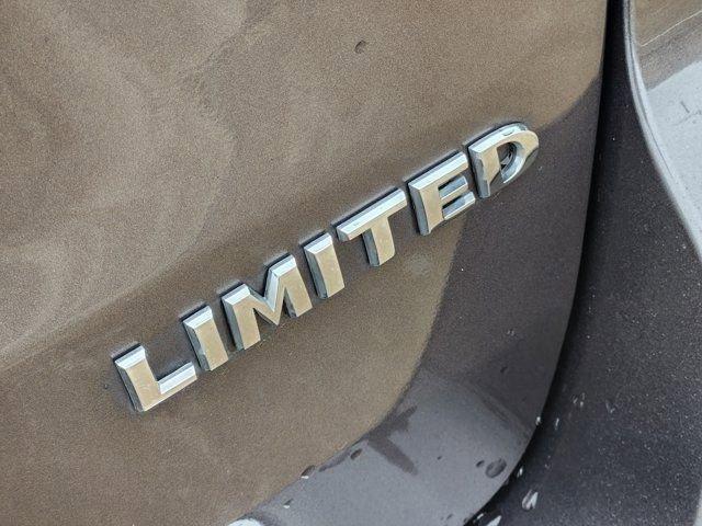 used 2021 Jeep Grand Cherokee car, priced at $19,051