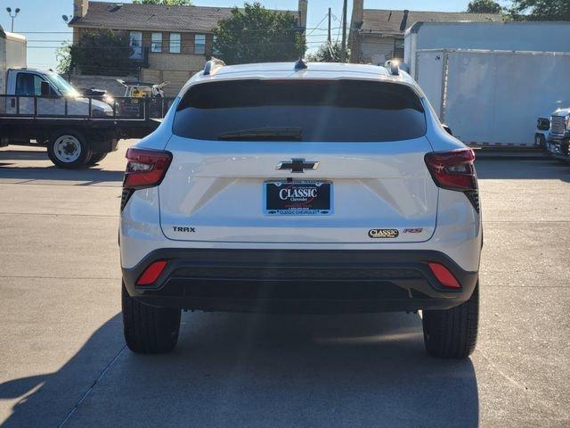 used 2025 Chevrolet Trax car, priced at $22,174