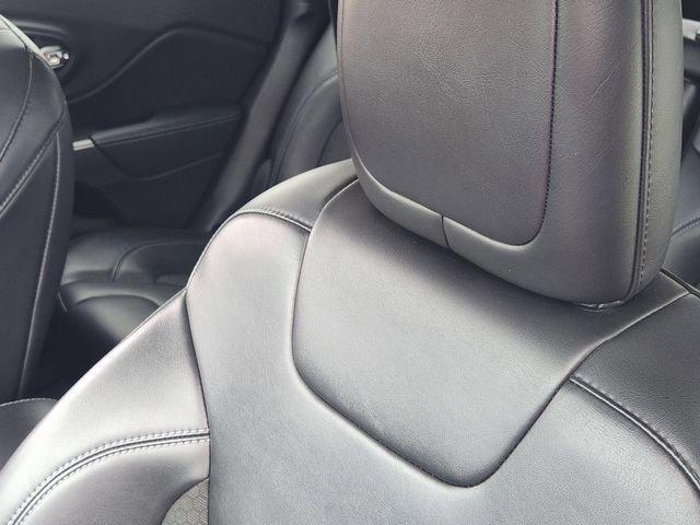 used 2020 Jeep Cherokee car, priced at $18,024