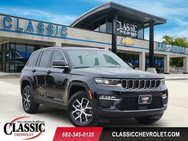 used 2025 Jeep Grand Cherokee car, priced at $39,668