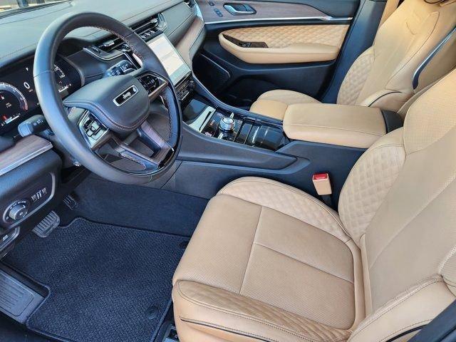 used 2025 Jeep Grand Cherokee car, priced at $49,822