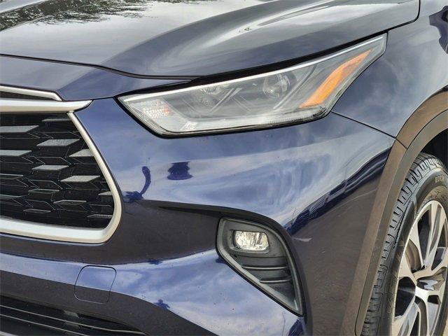 used 2021 Toyota Highlander car, priced at $26,193
