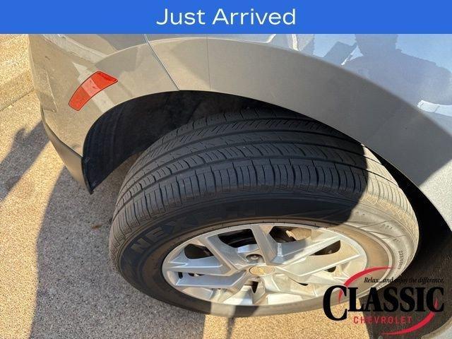 used 2023 Chevrolet Equinox car, priced at $18,907