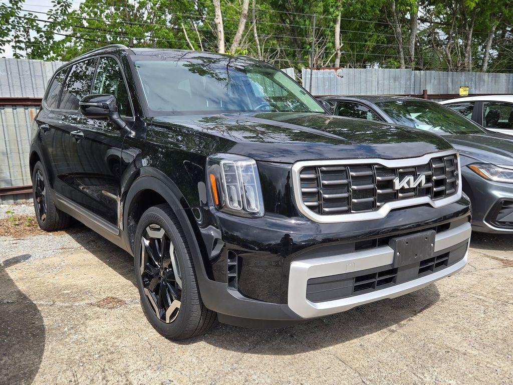 used 2025 Kia Telluride car, priced at $32,899