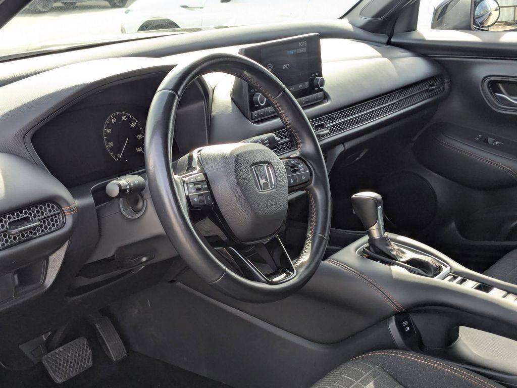 used 2025 Honda HR-V car, priced at $25,099