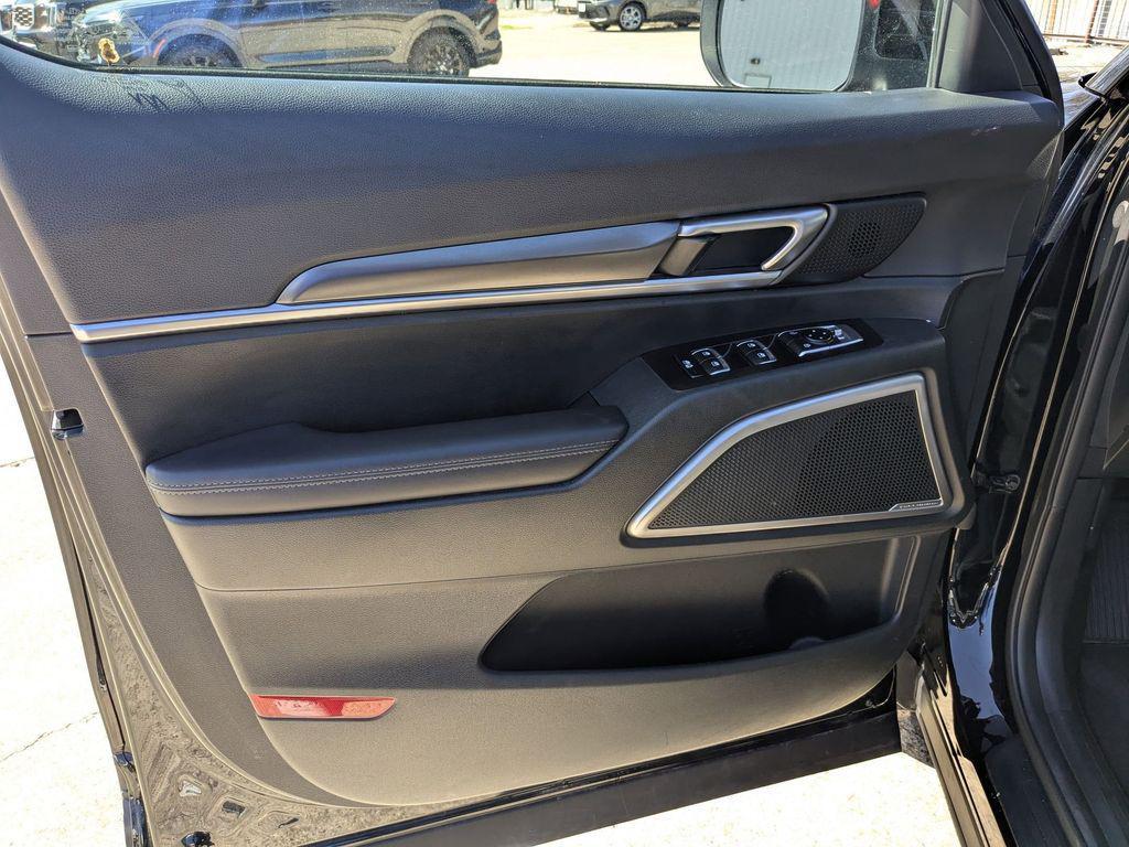 used 2025 Kia Telluride car, priced at $33,399